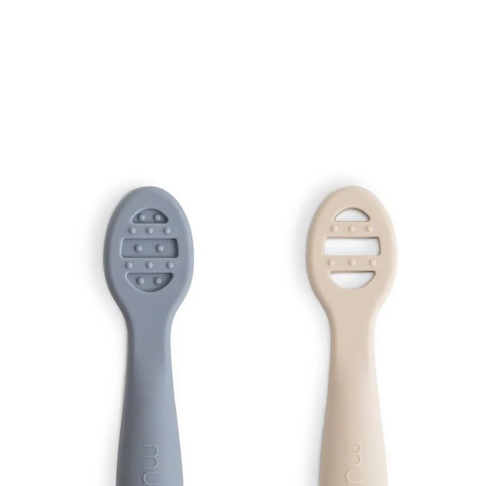 2 Colheres de Aprendizagem em Silicone Mushie Shift Sand/Tradewind - Image 2