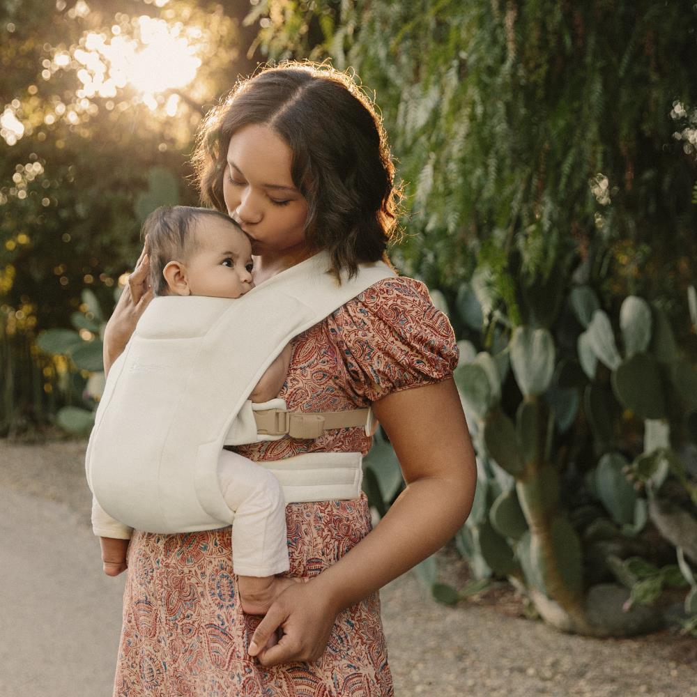 Marsúpio/Porta-Bebés Ergobaby Embrace Knit Cream - Image 12