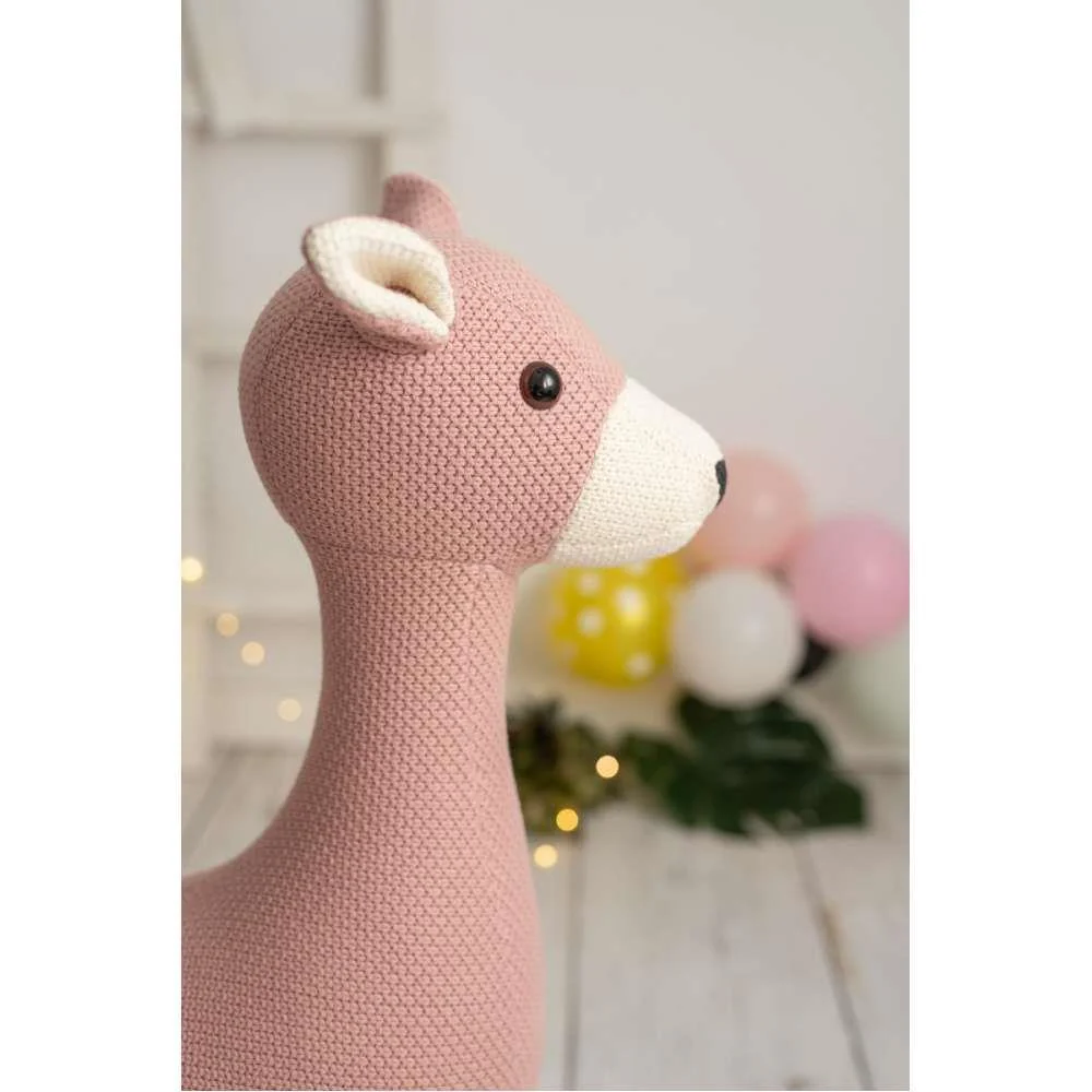 Crochetts Peluche Crochet Veado Rosa Maxi 73x33x88cm - Image 3