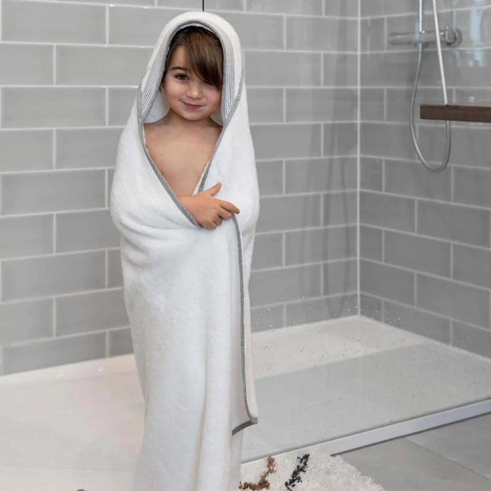 Toalha de Banho XL com Capuz e Anel Doomoo Dry´N Play Branco - Image 16