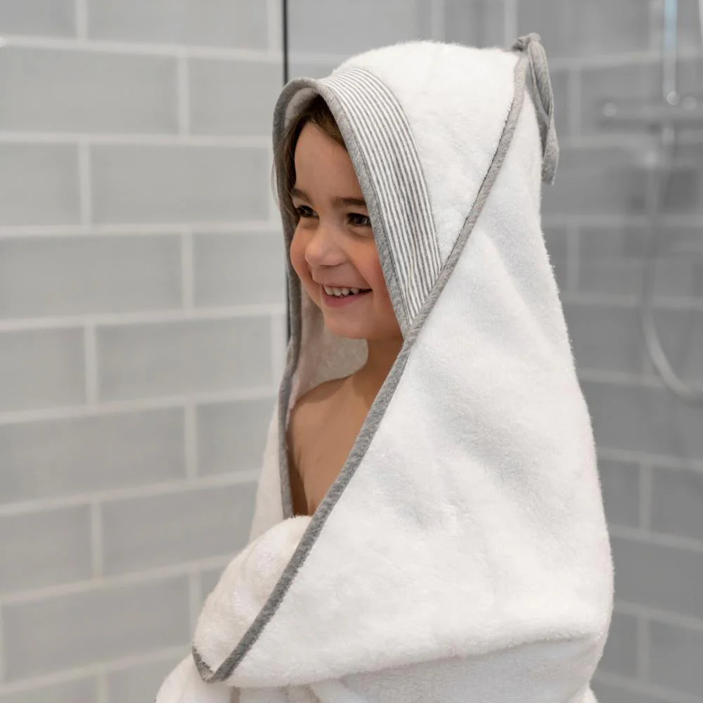 Toalha de Banho XL com Capuz e Anel Doomoo Dry´N Play Branco - Image 17