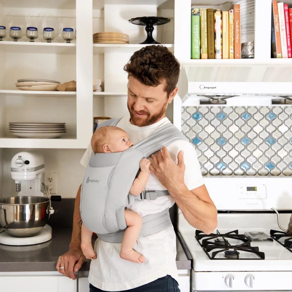 Marsúpio/Porta-Bebés Ergobaby Embrace Mesh Soft Grey - Image 30