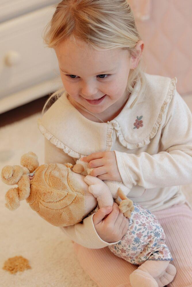 Boneca Peluche Little Dutch Bebé Júlia com Acessórios - Image 9