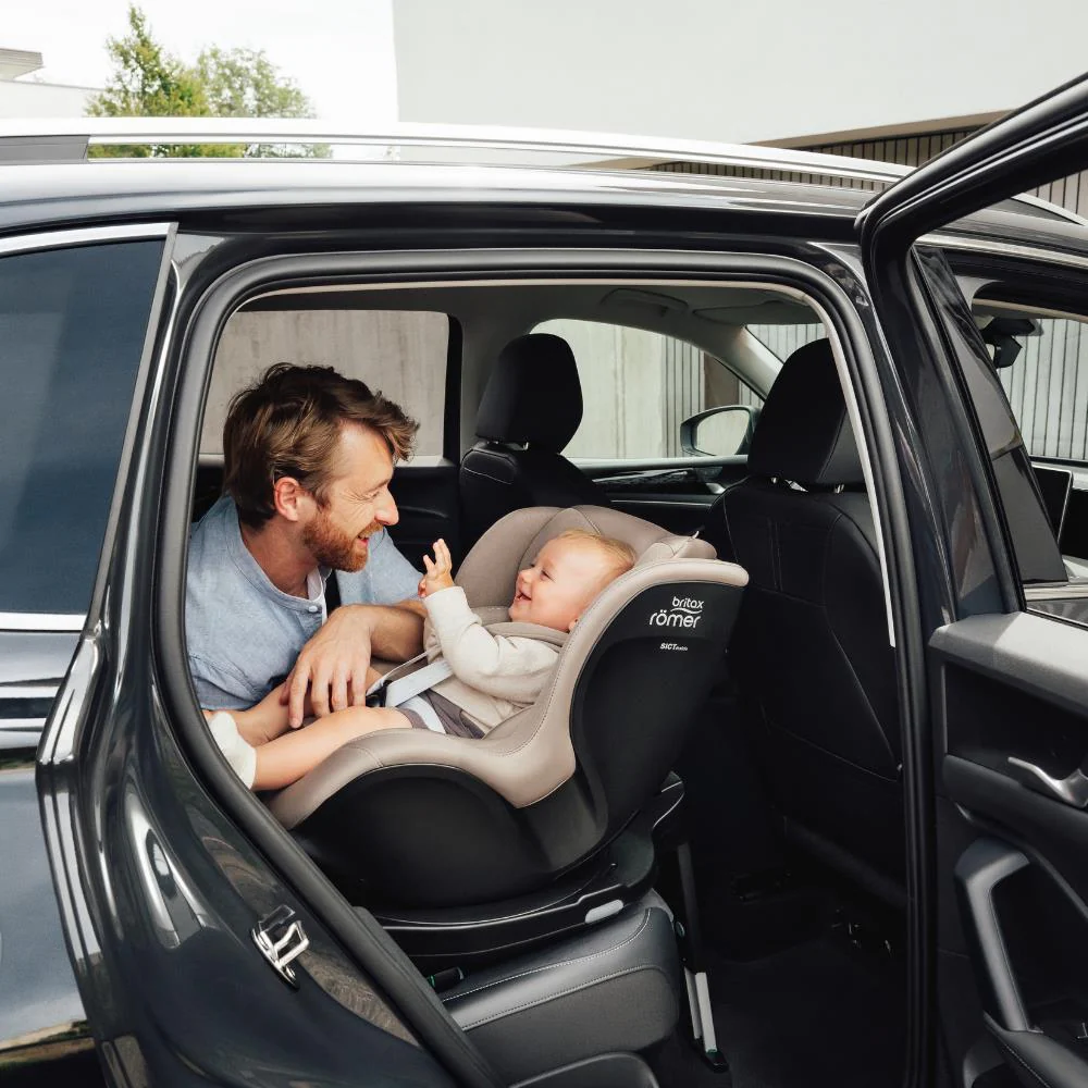 Britax Römer DualFix 5Z Style Carbon Black 61-105cm - Image 14