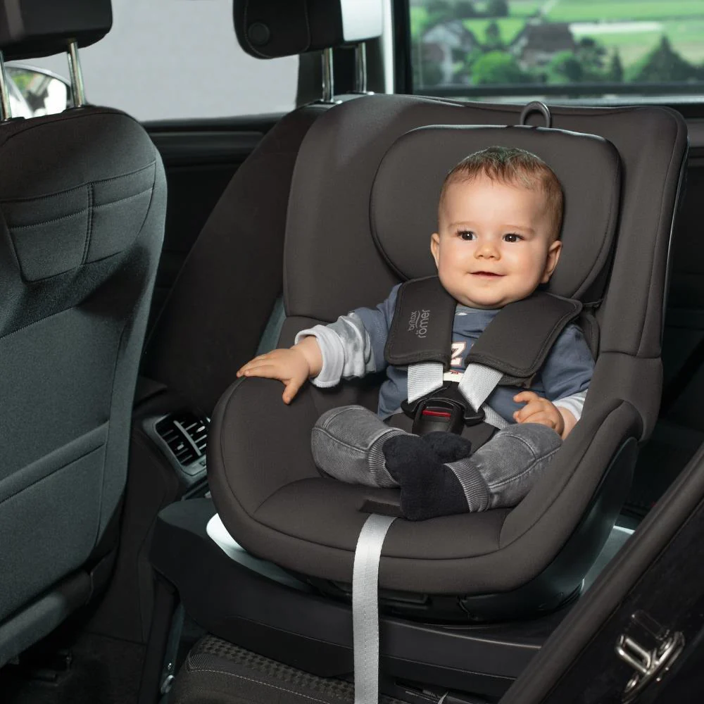 Britax Römer DualFix M Plus Midnight Grey 61-105cm - Image 12