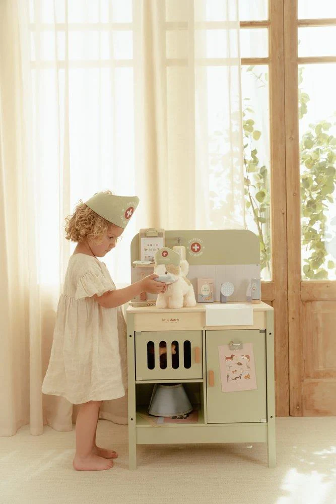Clínica Veterinária em Madeira com Acessórios Little Dutch Green - Image 19