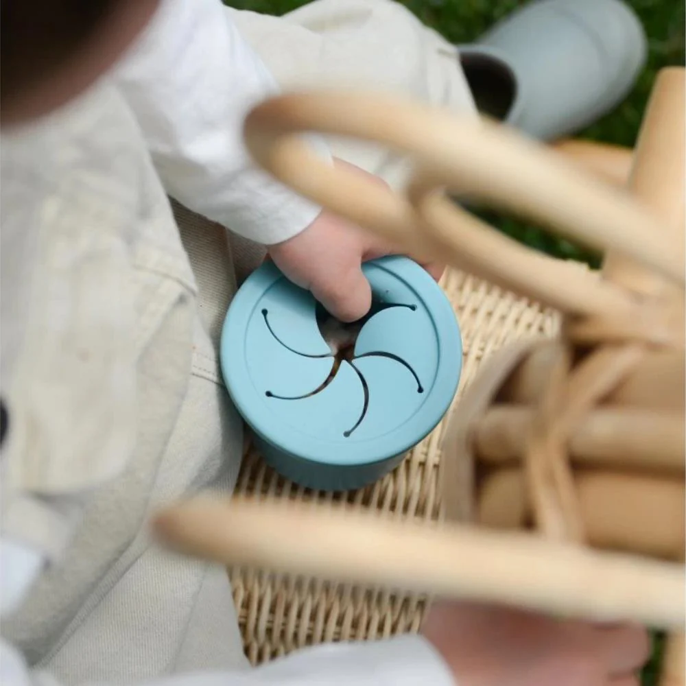 Copo Sip/Snack com Palhinha em Silicone Aqua Green/Powder Grey - Image 3
