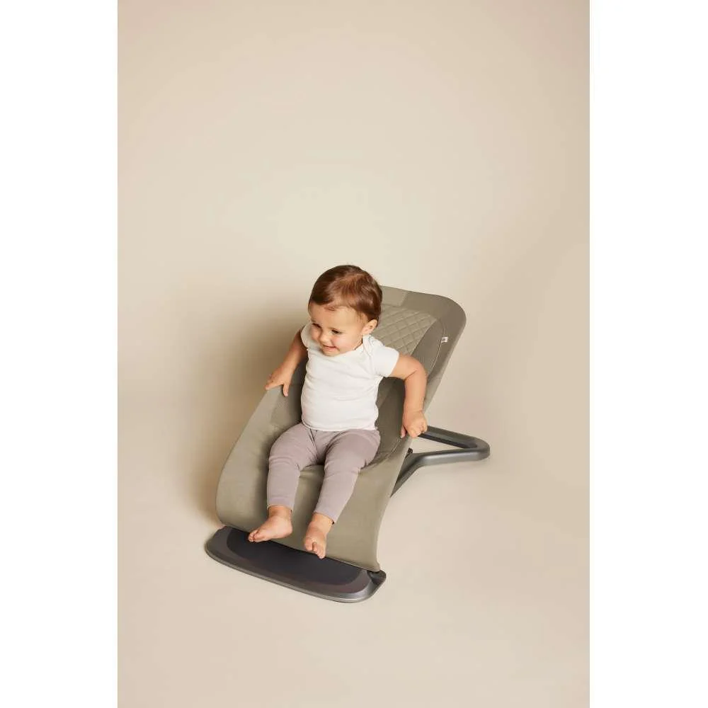 Espreguiçadeira Ergobaby Evolve Soft Olive - Image 13