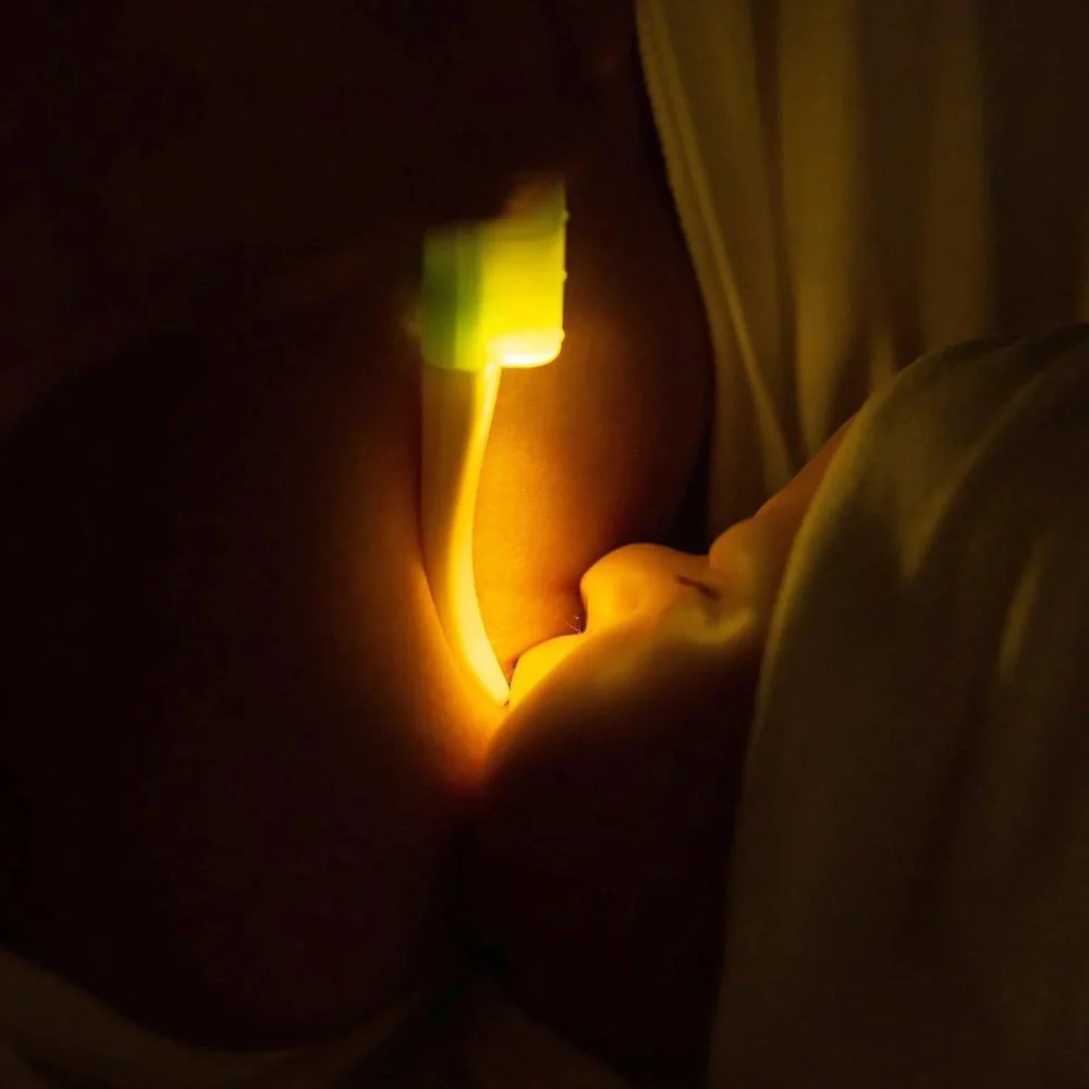 Latchlight Clip Luminoso de Amamentação - Image 10