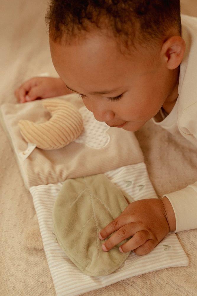 Livro de Atividades Little Dutch Newborn Naturals Beige - Image 9