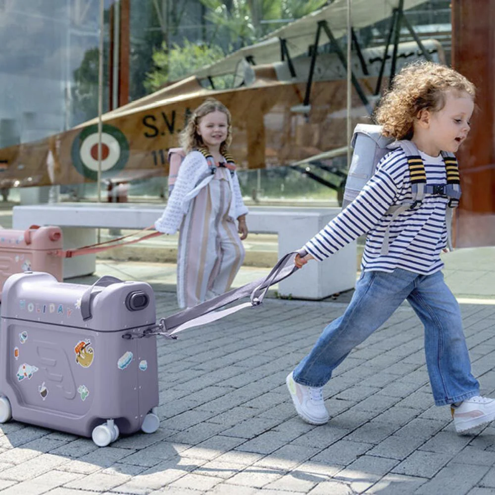 Mala de Viagem Stokke JetKids BedBox Ride-On Coral Pink - Image 14