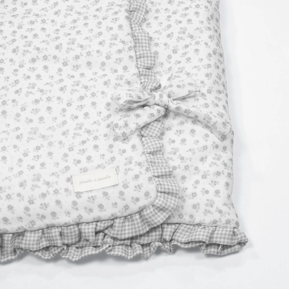 Manta Baby Nest Pasito a Pasito Little Bloom Flowers Grey - Image 5