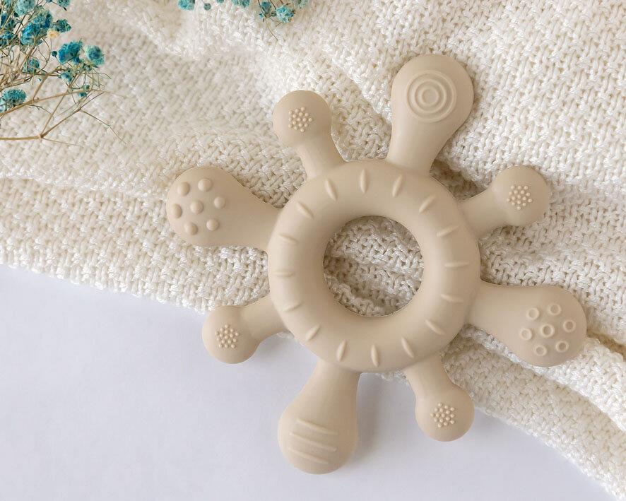 Mordedor Sensorial em Silicone Kiokids Bege - Image 2
