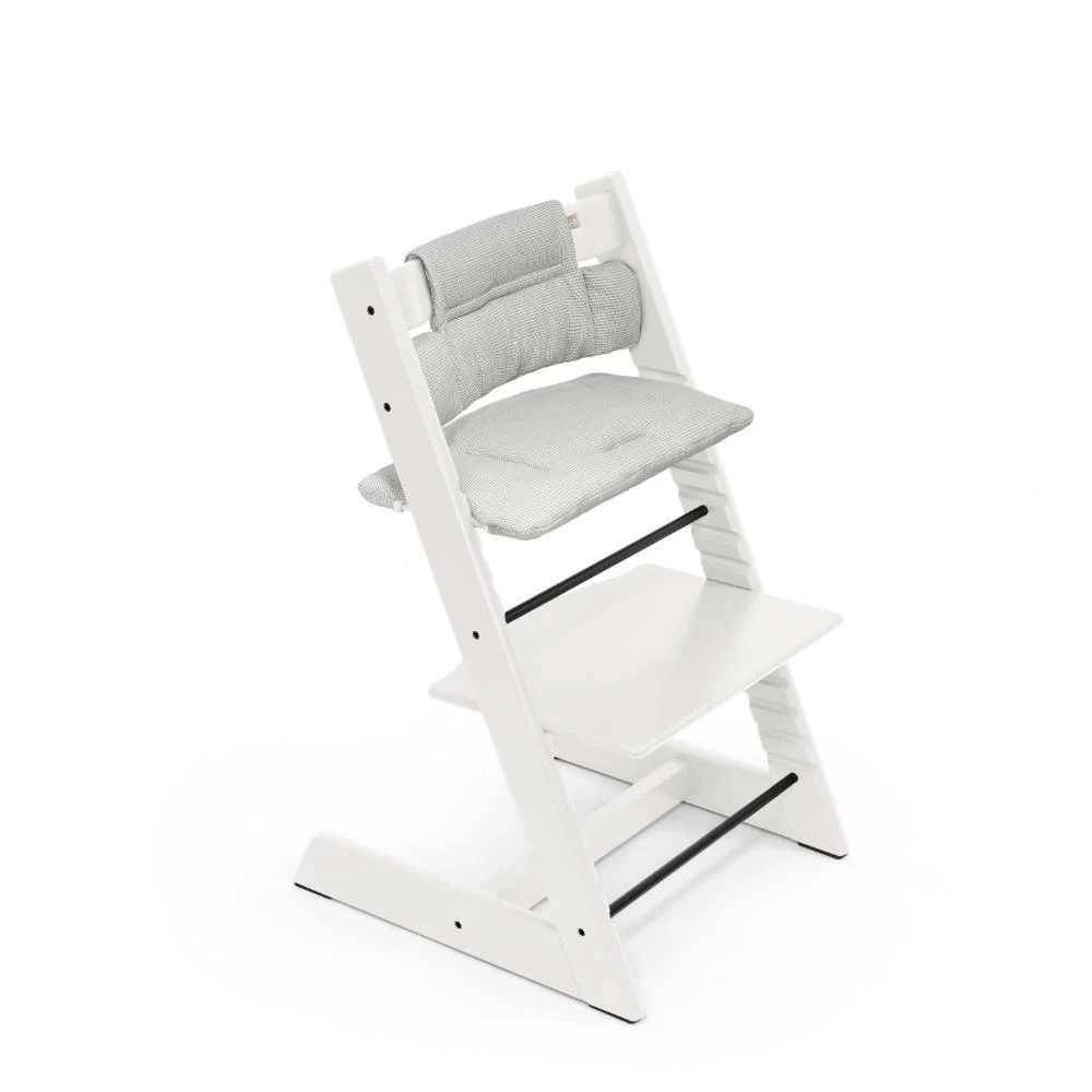 Pack Cadeira da Papa Stokke Tripp Trapp em Madeira White + Newborn Set Grey + Almofada Clássica Nordic Grey - Image 3