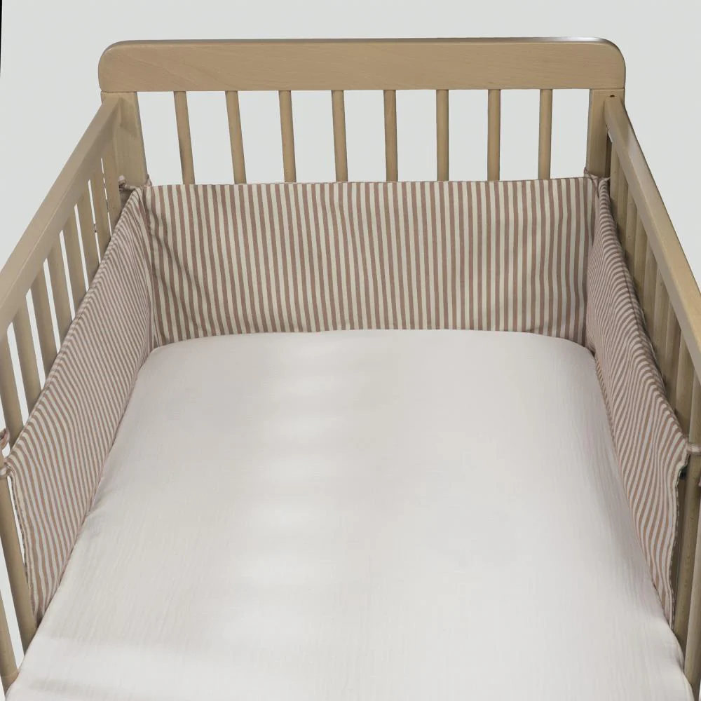 Protetor para Berço de 120x60cm Walking Mum Praliné Vichy/Strips Moka - Image 4