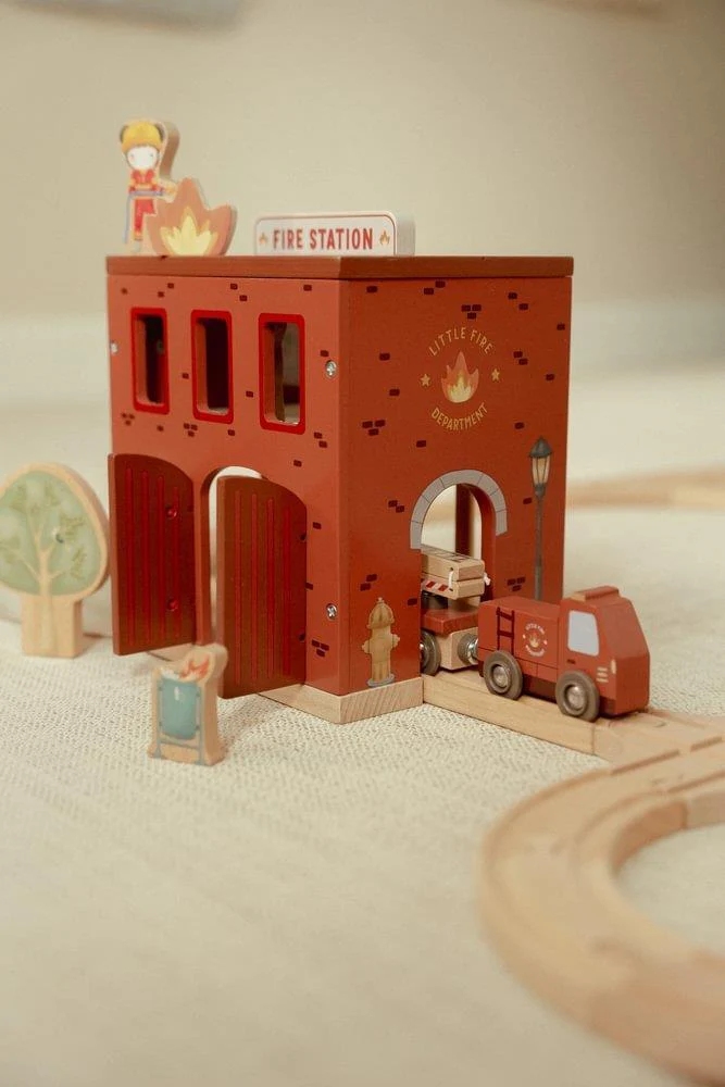 Quartel Bombeiros com Figuras em Madeira LittleDutch - Image 7