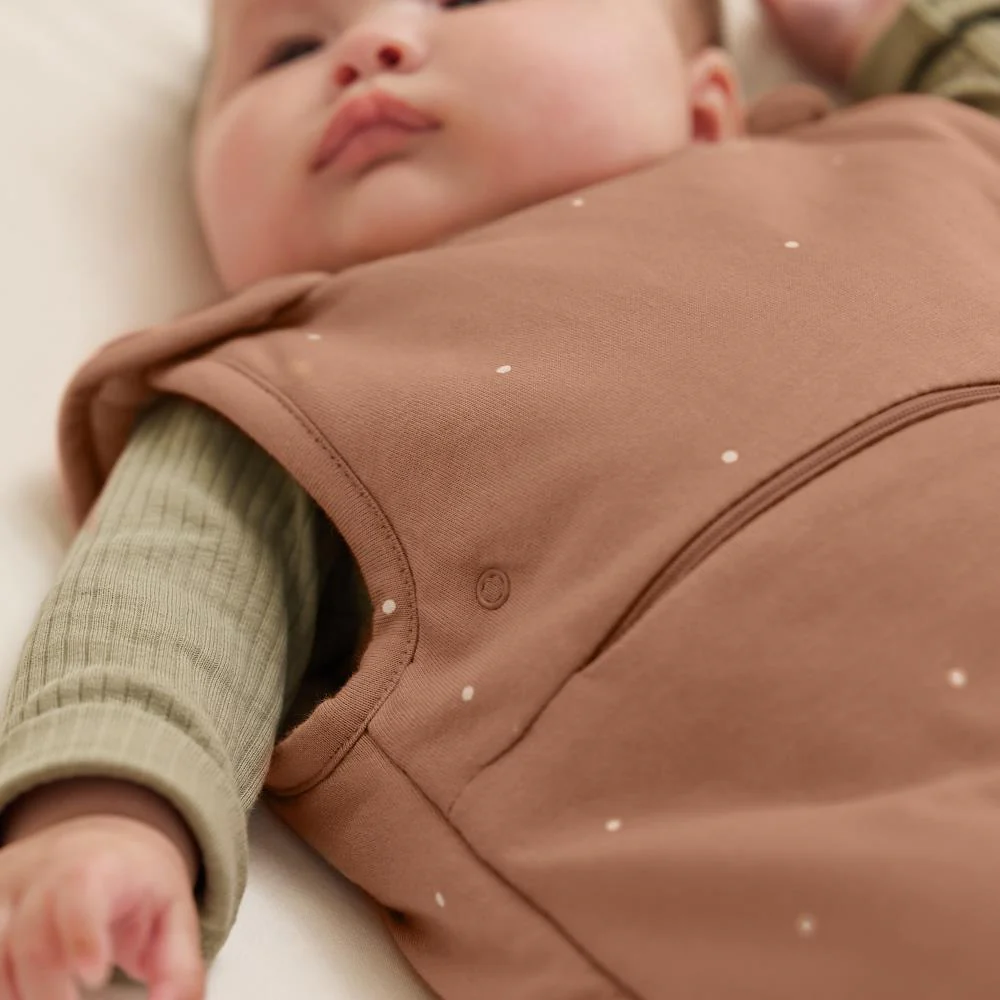Saco de Dormir SnüzPouch Blush Dot  0-6m Tog 1.0 - Image 5