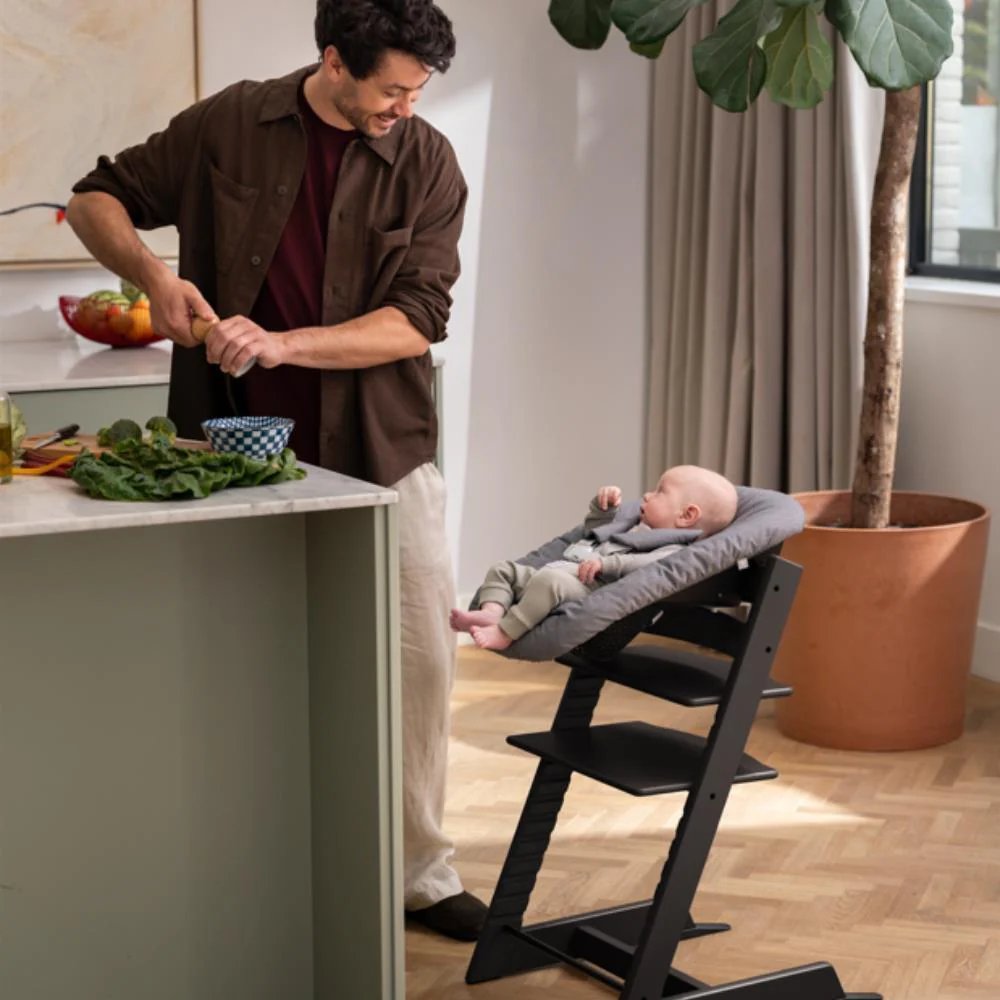 Stokke Bundle Tripp Trapp + Baby Set² Black + Newborn Set Anthracite - Image 7