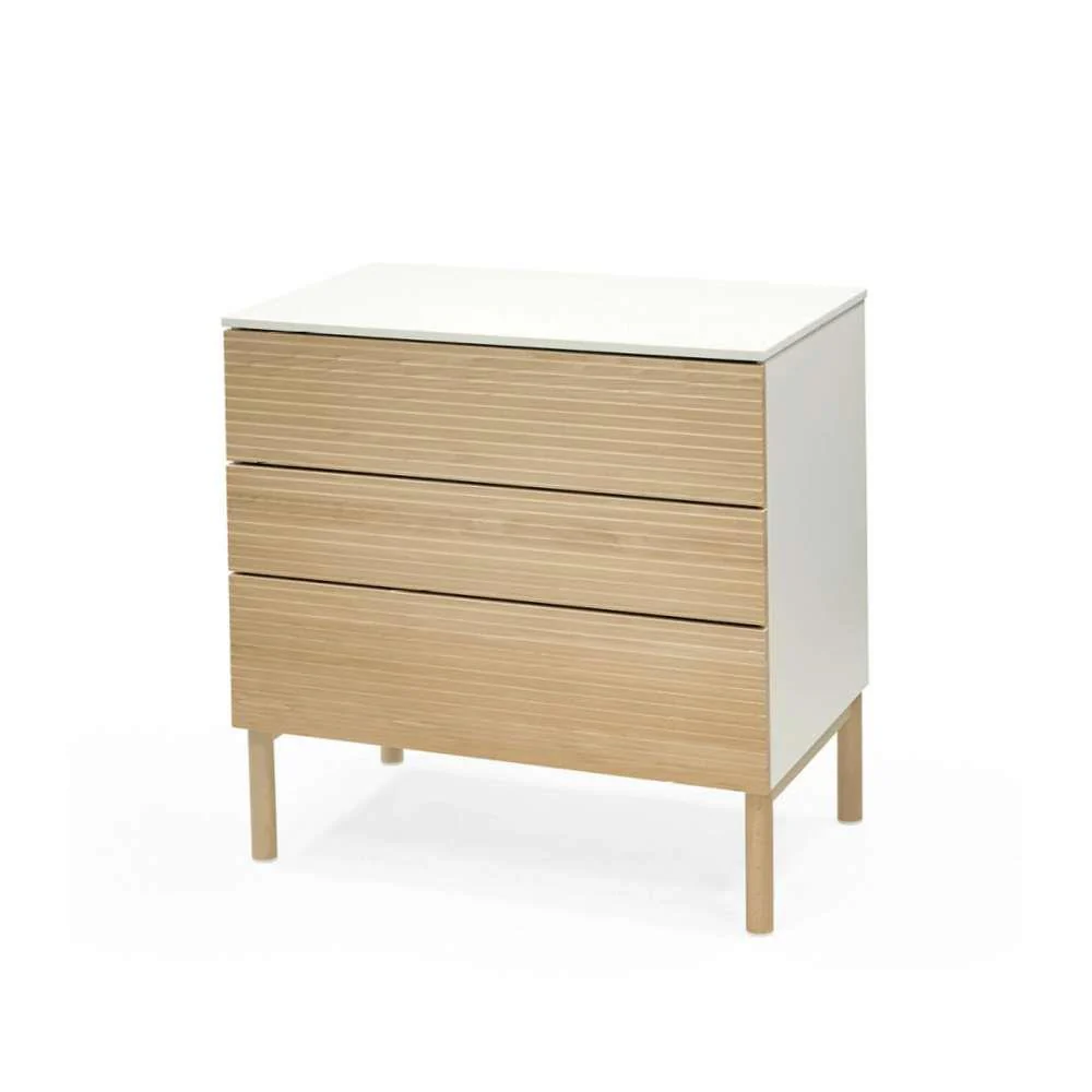 Cómoda Stokke Sleepi de Madeira Natural