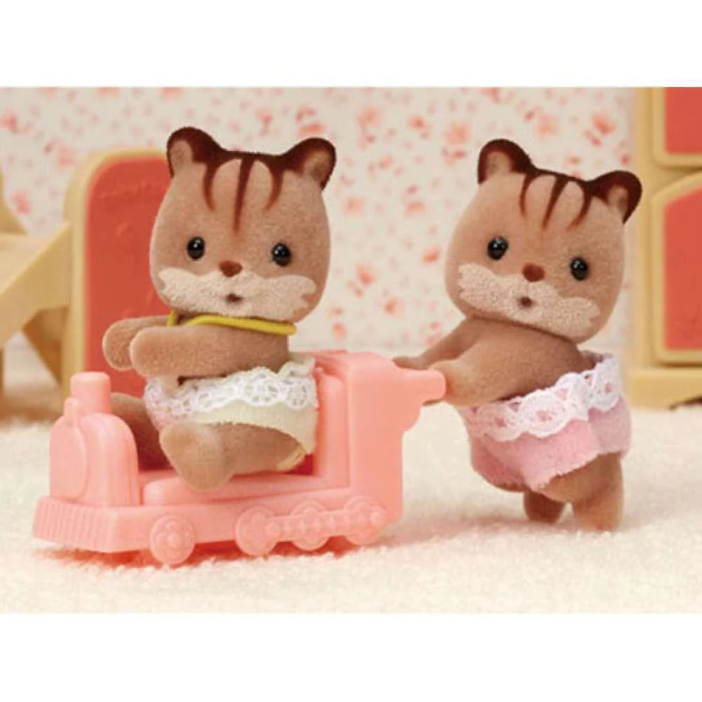 Gémeos da Família Esquilos de Noz Sylvanian Families - Image 2